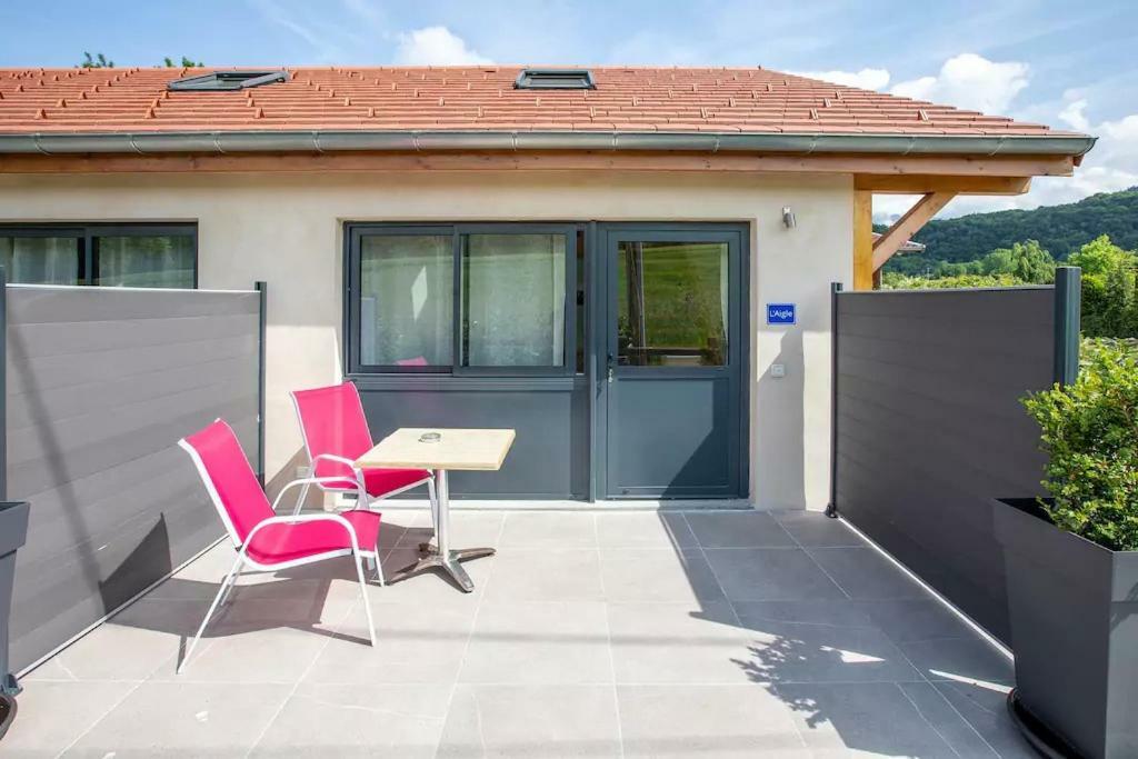 Domaine des Ecuries - Appartements meublés à Talloires Exterior foto